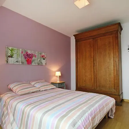 Semi Detached House, بيت للعطل *