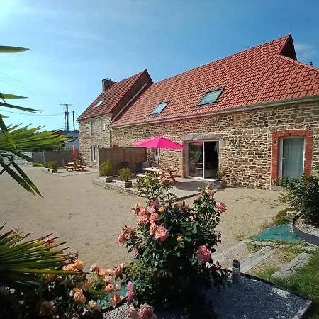 Semi Detached House, بيت للعطل